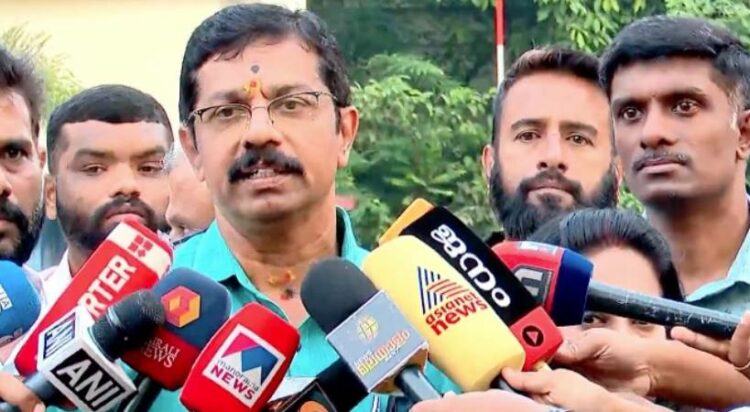  ’പാലക്കാട് ജനങ്ങൾ വികസനത്തിനായി വോട്ട് ചെയ്യും,വിജയപ്രതീക്ഷയുണ്ട്’; സി കൃഷ്ണകുമാർ