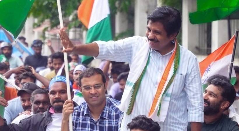  നിലമ്പൂരിന്റെ നിയുക്ത എംഎൽഎയായി ആര്യാടൻ ഷൗക്കത്ത്