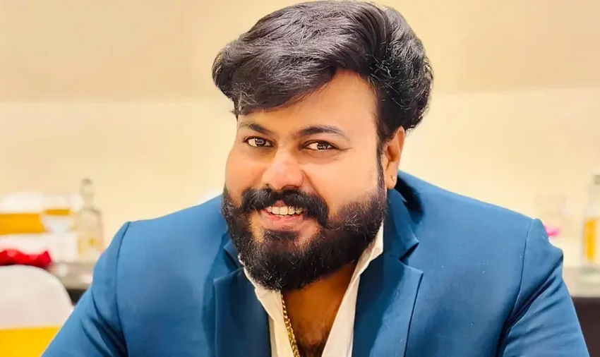 പ്രവേശനോത്സവത്തിന് പോക്സോ കേസ് പ്രതി പങ്കെടുത്ത സംഭവം: പ്രധാനധ്യാപകന് സസ്പെൻഷൻ