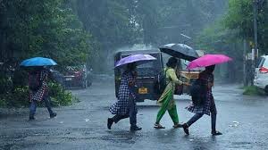  സംസ്ഥാനത്ത് മഴ മുന്നറിയിപ്പിൽ മാറ്റം; ഇന്ന് 10 ജില്ലകളിൽ യെല്ലോ അലേർട്ട്