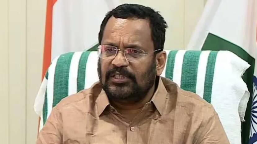  ആർ എസ് എസിന്റെ ചിഹ്നങ്ങളെ രാജ്യത്തിന്റെ അടയാളങ്ങളായി മാറ്റാനുള്ള ശ്രമങ്ങളാണ് നടക്കുന്നത്’: റവന്യു മന്ത്രി കെ രാജൻ
