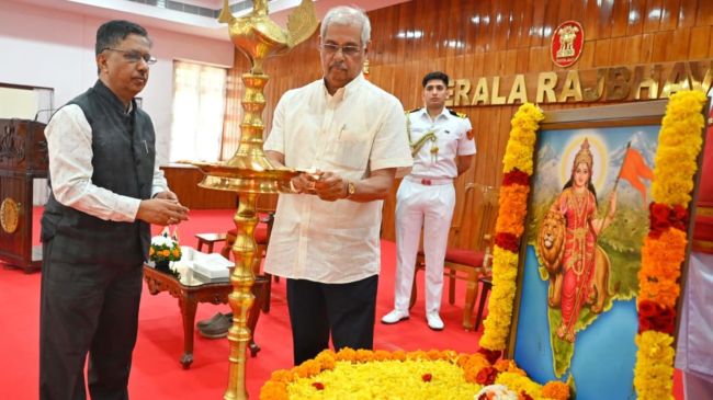  രാഷ്ട്രീയവും പ്രത്യയശാസ്ത്രവും ഏതായാലും അതിനെല്ലാം മുകളിൽ ഭാരതാംബ സങ്കല്പത്തെ കാണാനാകണം, ഭാരതാംബ സങ്കല്പം വിവാദമാക്കരുത് : ഗവർണർ