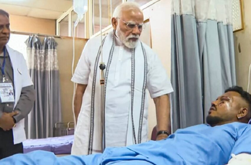 അഹമ്മദാബാദ് വിമാന അപകടത്തിൽ നിന്ന് രക്ഷപ്പെട്ട യാത്രക്കാരൻ വിശ്വാസ് കുമാർ ആശുപത്രി വിട്ടു