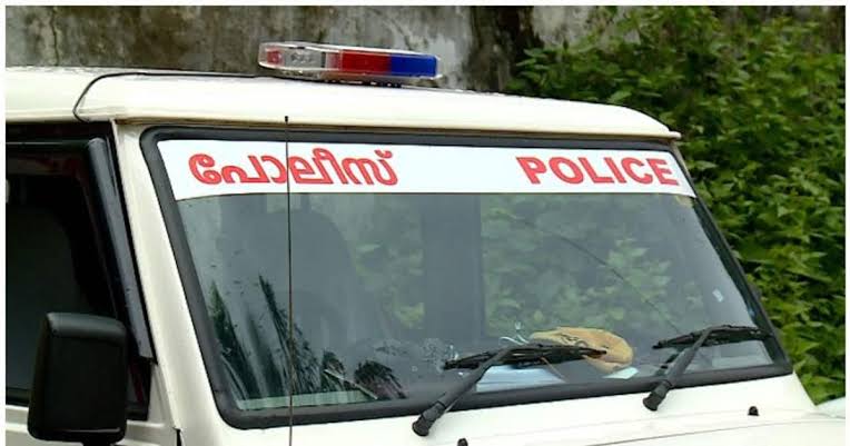  റാഗിംഗ്: എട്ടാം ക്ലാസുകാരന് ഗുരുതര പരിക്ക്