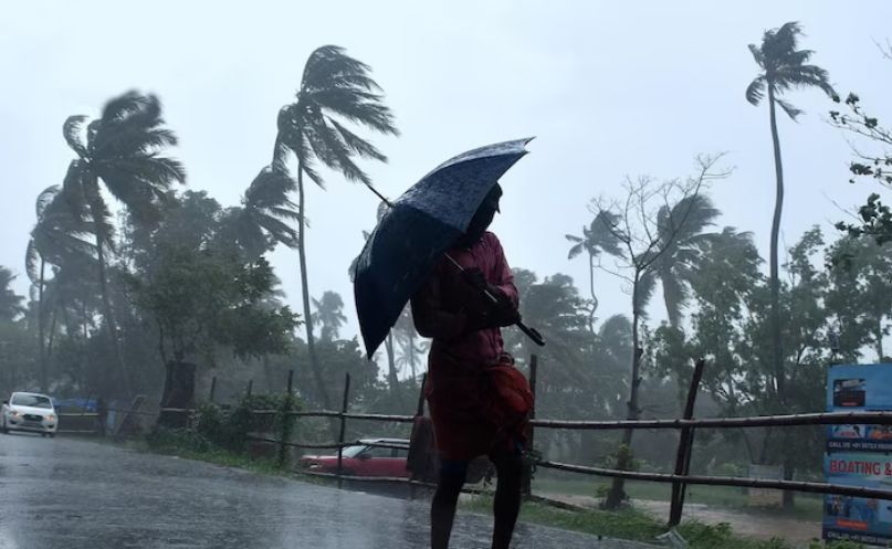  സംസ്ഥാനത്ത് കനത്ത മഴ തുടരും; 8 ജില്ലകളിൽ യെല്ലോ അലർട്ട്