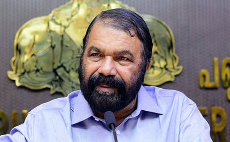  ‘മഴക്കാലം ബുദ്ധിമുട്ട് ഉണ്ടാക്കുന്നു, ഏപ്രിൽ, മെയ് മാസങ്ങളിലെ അവധി, ജൂൺ, ജൂലൈ മാസത്തിലേക്ക് മാറ്റുന്നത് ചർച്ചയാക്കാം’; മന്ത്രി വി ശിവൻകുട്ടി