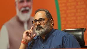 ഭൂമി ഇടപാടുമായി ബന്ധപ്പെട്ട വാർത്ത വ്യാജം: ഏഴ് ദിവസത്തിനകം വാർത്ത പിൻവലിച്ച് മാപ്പ് പറയണം; നിയമനടപടിക്ക് രാജീവ് ചന്ദ്രശേഖർ